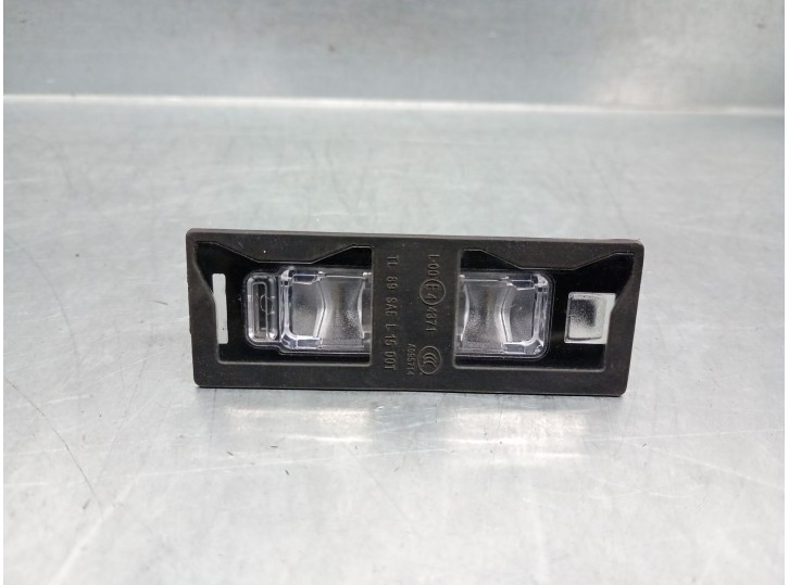 Recambio de piloto matricula para audi a5 (f53, f5p) 2.0 tfsi referencia OEM IAM 8W6943021 8W6943021 