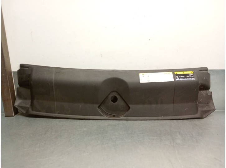 Recambio de molduras delanteras para audi a5 (f53, f5p) 2.0 tfsi referencia OEM IAM 8W6807081 8W6807081 