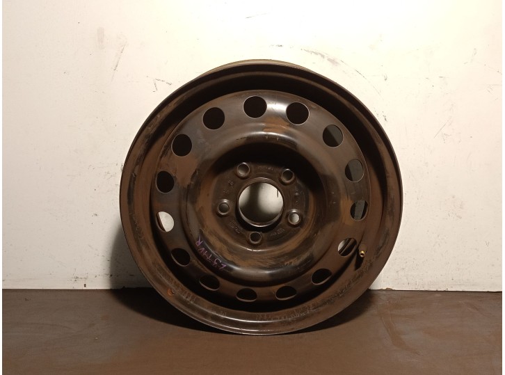 Recambio de llanta para hyundai i30 1.6 crdi cat referencia OEM IAM 529101H500 R1551/2JX15CHET47 