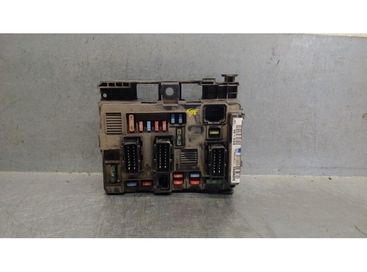 Recambio de caja reles / fusibles para citroën c2 1.4 hdi referencia OEM IAM 9850618380 T1184700004 SIEMENS