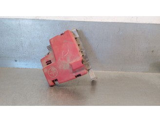 Recambio de caja reles / fusibles para renault master kasten 2.3 dci diesel cat referencia OEM IAM 8200778373 2804111510