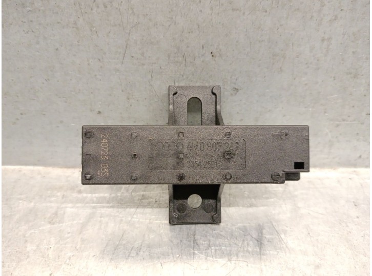 Recambio de antena para volkswagen touareg (cr7, rc8) 3.0 tsi 4motion referencia OEM IAM 4M0907247 4M0907247 33542501