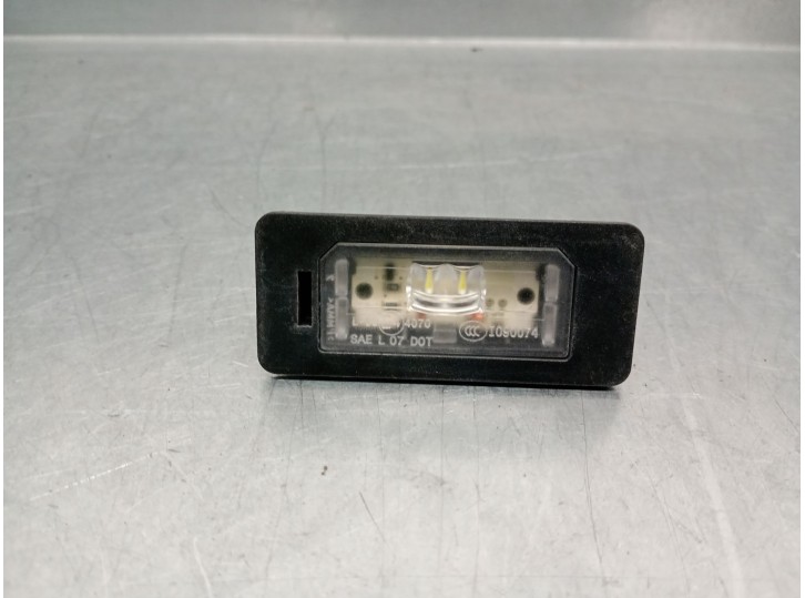 Recambio de piloto matricula para bmw x4 (f26) xdrive 35 d referencia OEM IAM 63267193293 63267193293 