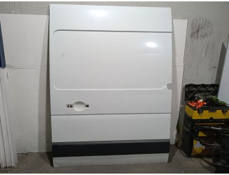 Recambio de puerta lateral corredera izquierda para renault master kasten 2.3 dci diesel cat referencia OEM IAM 821014273R 82101