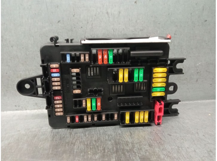 Recambio de caja reles / fusibles para bmw 1 (f20) 118 d referencia OEM IAM 938907001 16072017 