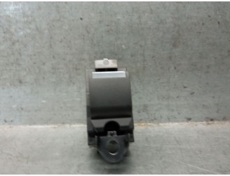 Recambio de mando elevalunas delantero derecho para jaguar f-pace (x761) 2.0 td4 referencia OEM IAM T2H3235 T2H3235 