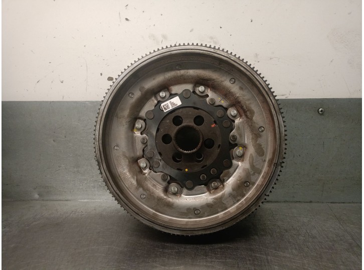 Recambio de volante motor para volkswagen tiguan (5n) acdpcax0 1.5 110kw referencia OEM IAM 05E105266F 05E105266D 