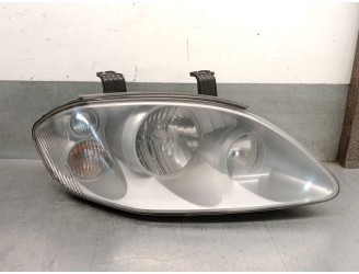 Recambio de faro derecho para ssangyong rodius i 2.7 xdi referencia OEM IAM 8310221305 8310221305 
