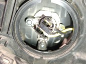 Recambio de faro derecho para ssangyong rodius i 2.7 xdi referencia OEM IAM 8310221305 8310221305 