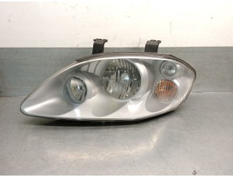 Recambio de faro izquierdo para ssangyong rodius i 2.7 xdi referencia OEM IAM 8310121305 8310121305 