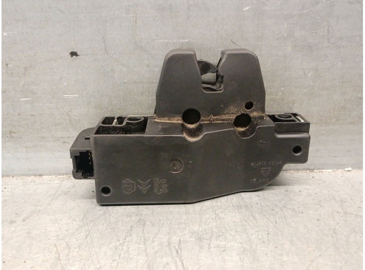 Replacement boot / tailgate lock for Peugeot 1007 1.6 16V CAT OEM IAM reference 9657614780 871989 