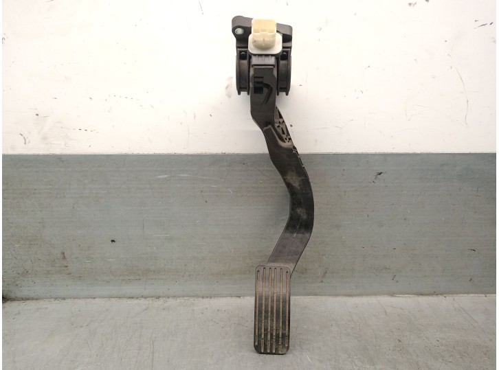 Recambio de potenciometro pedal para peugeot 1007 1.6 16v cat referencia OEM IAM 9647135280 1601P4 0280752279 BOSCH
