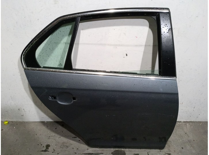 Recambio de puerta trasera derecha para volkswagen jetta iii (1k2) 1.4 tsi referencia OEM IAM 1K5833106E  1K5833106E