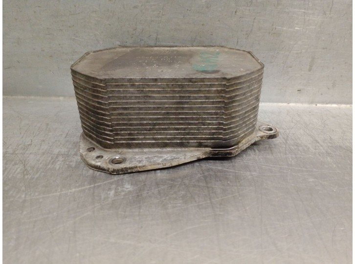 Recambio de enfriador aceite motor para renault trafic ii furgoneta (fl) 2.5 dci 145 (fl0j) referencia OEM IAM G9UB632 G9UB632 