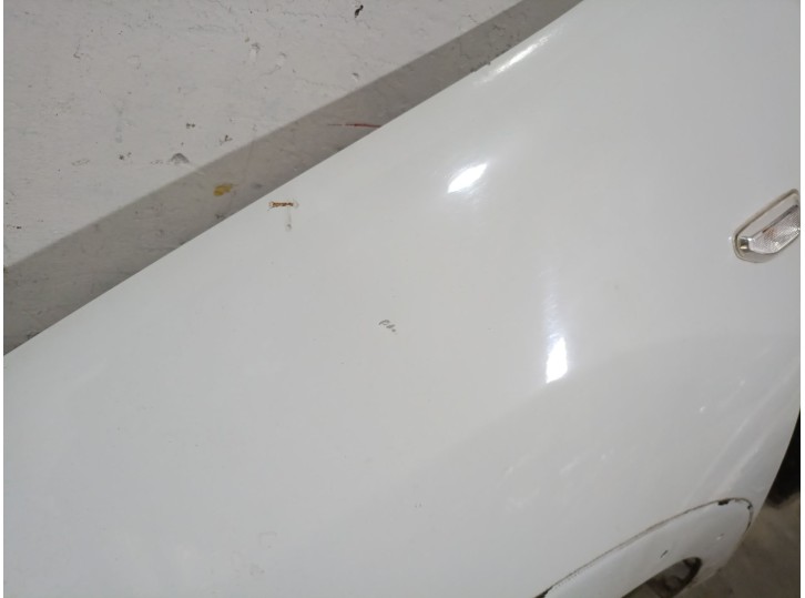 Recambio de aleta delantera izquierda para dacia sandero ii 0.9 tce cat referencia OEM IAM 631017242R 631017242R 