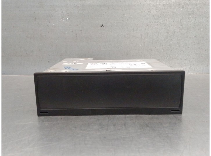 Recambio de sistema navegacion gps para volkswagen touareg (cr7, rc8) 3.0 tsi 4motion referencia OEM IAM 761035070A 761035070A 