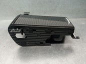 Recambio de reposavasos para jaguar f-pace (x761) 2.0 td4 referencia OEM IAM T2H3071 T2H3071 