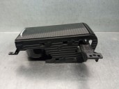 Recambio de reposavasos para jaguar f-pace (x761) 2.0 td4 referencia OEM IAM T2H3071 T2H3071 