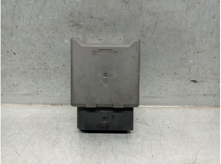 Replacement relay for Volkswagen Tiguan (5N) ACDPCAX0 1.5 110kW OEM IAM reference 5Q0906093B 