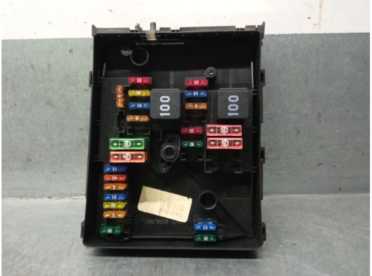 Recambio de caja reles / fusibles para volkswagen jetta iii (1k2) 1.4 tsi referencia OEM IAM 1K01937629 1K01937629 