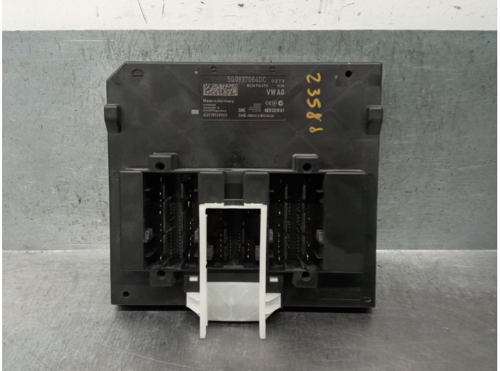 Recambio de modulo confort para audi q3 (f3b) 35 tdi referencia OEM IAM 5Q0937084DC A2C15769703 CONTINENTAL 