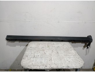 Recambio de faldon lateral para jaguar f-pace (x761) 2.0 td4 referencia OEM IAM T4A3867 T4A3867