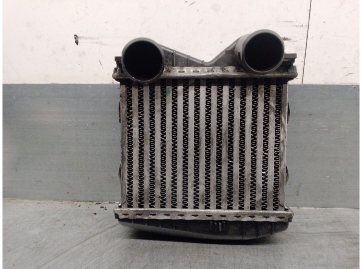 Recambio de intercooler para smart coupe 0.6 turbo cat referencia OEM IAM 0003007V003 Q0003007V005000000 