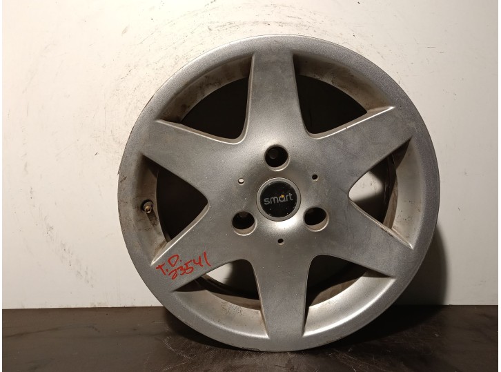 Recambio de llanta para smart coupe 0.6 turbo cat referencia OEM IAM 108740521B R1551/2JX15H2ET-1 
