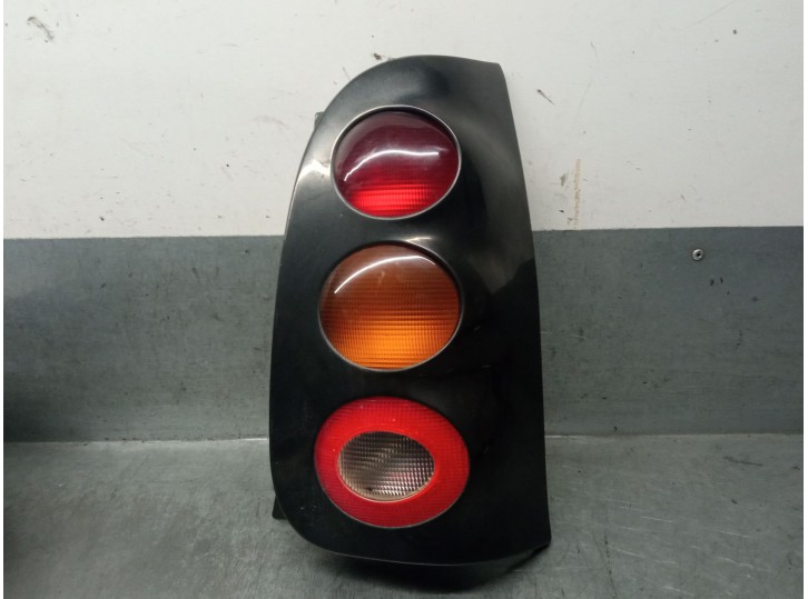 Recambio de piloto trasero derecho para smart coupe 0.6 turbo cat referencia OEM IAM Q0012861V001000000 Q0012861V001000000 