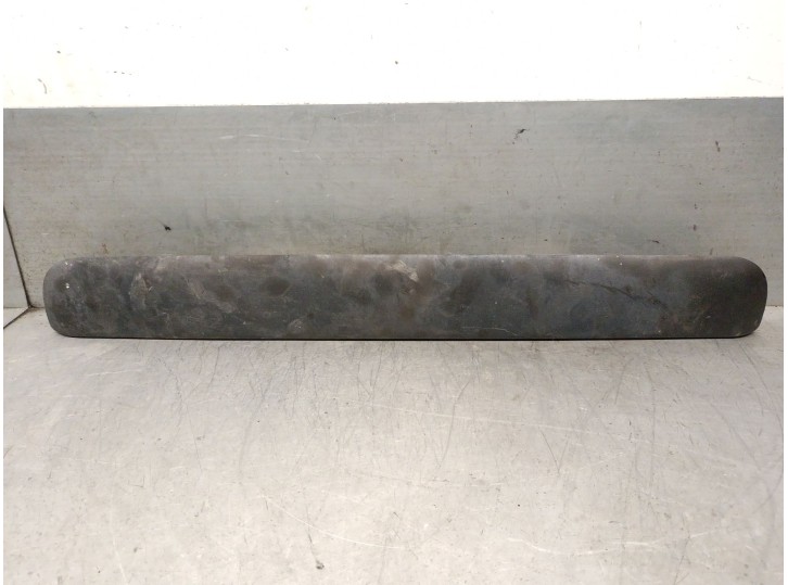 Recambio de molduras traseras para opel movano a furgoneta (x70) 2.8 dti (fd) referencia OEM IAM 7700352127 9160682 