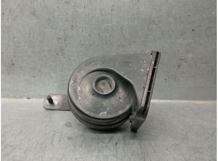 Recambio de claxon para jaguar f-pace (x761) 2.0 td4 referencia OEM IAM T4N4042 T4N4042 