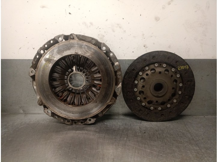 Recambio de kit embrague para bmw serie 1 lim. (f20) 2.0 turbodiesel referencia OEM IAM 21208631807 21208631807 