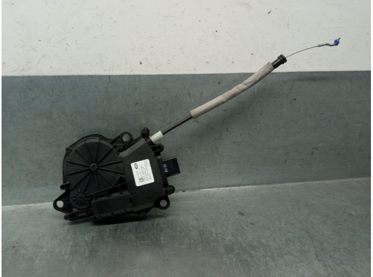 Recambio de motor cierre centralizado porton para jaguar f-pace (x761) 2.0 td4 referencia OEM IAM CPLA404C10AC T2H25106 