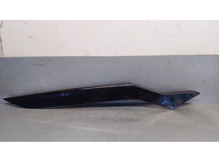 Recambio de molduras traseras para kia ev6 cv/ f5e22 / e11b11 referencia OEM IAM 87860CV000 87860CV000 