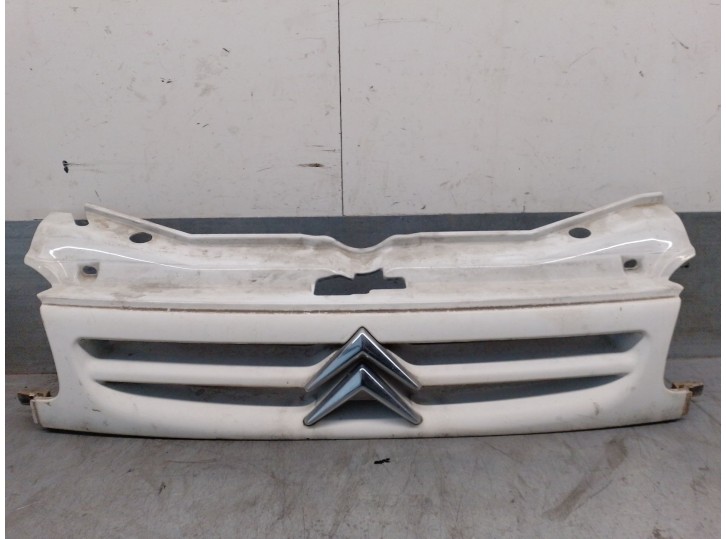 Recambio de rejilla delantera para citroën berlingo 1.9 diesel referencia OEM IAM 9635603977 7804J4 