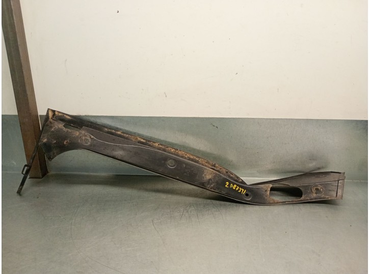 Recambio de molduras traseras para bmw x4 (f26) xdrive 35 d referencia OEM IAM 51497339571  51497339571