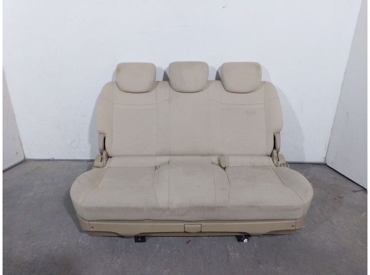 Recambio de asientos traseros para ssangyong rodius i 2.7 xdi referencia OEM IAM 7510521702CBL  7510521702CBL