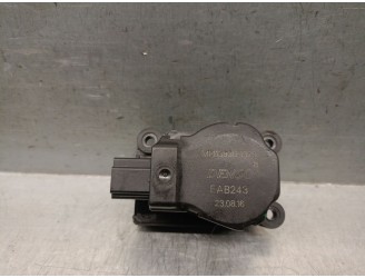Recambio de motor apertura trampillas climatizador para jaguar f-pace (x761) 2.0 td4 referencia OEM IAM EAB243 MF1139301370 DEN