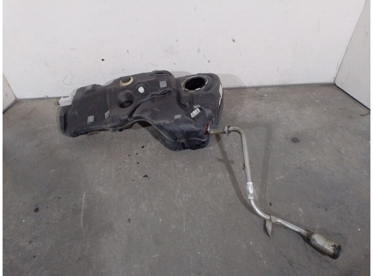 Recambio de deposito combustible para volvo xc40 (536) d4 awd referencia OEM IAM 32312204 32312204