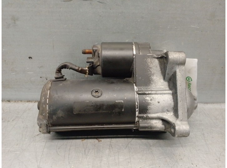 Replacement starter motor for Volvo V40 estate TD OEM IAM reference 8251642 8251642 