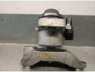 Recambio de soporte motor trasero para chrysler grand voyager v (rt) 2.8 crd referencia OEM IAM 04721570AA 4721570AA  2