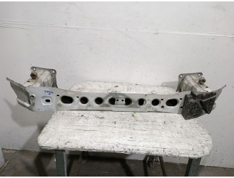 Recambio de refuerzo paragolpes delantero para ford focus iii 1.6 tdci referencia OEM IAM 1860770 1860770