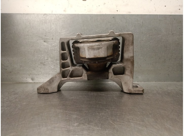 Recambio de soporte motor derecho para ford focus iii 1.6 tdci referencia OEM IAM 1930320 1930320 