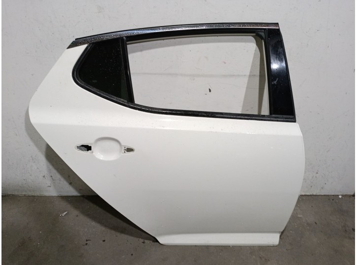 Recambio de puerta trasera derecha para kia optima (fsgds6b) 1.7 crdi referencia OEM IAM 770042T000  770042T000