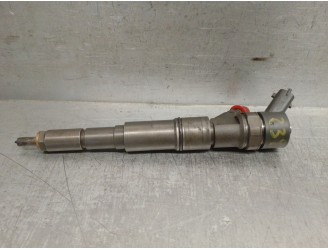 Recambio de inyector para bmw serie 5 berlina (e39) 530d referencia OEM IAM 7785984  0445110266 BOSCH