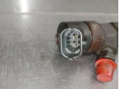 Recambio de inyector para bmw serie 5 berlina (e39) 530d referencia OEM IAM 7785984  0445110266 BOSCH