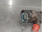 Recambio de inyector para bmw serie 5 berlina (e39) 530d referencia OEM IAM 7785984  0445110266 BOSCH