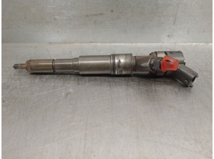 Recambio de inyector para bmw serie 5 berlina (e39) 530d referencia OEM IAM 7785984 0445110266