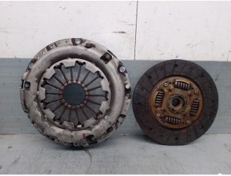 Recambio de kit embrague para nissan juke (f15) 1.6 referencia OEM IAM 30100JX00C 30100JX00C VALEO