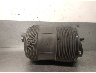 Recambio de amortiguador trasero derecho para volkswagen touareg (cr7, rc8) 3.0 tsi 4motion referencia OEM IAM 4M4616002E 4M4616